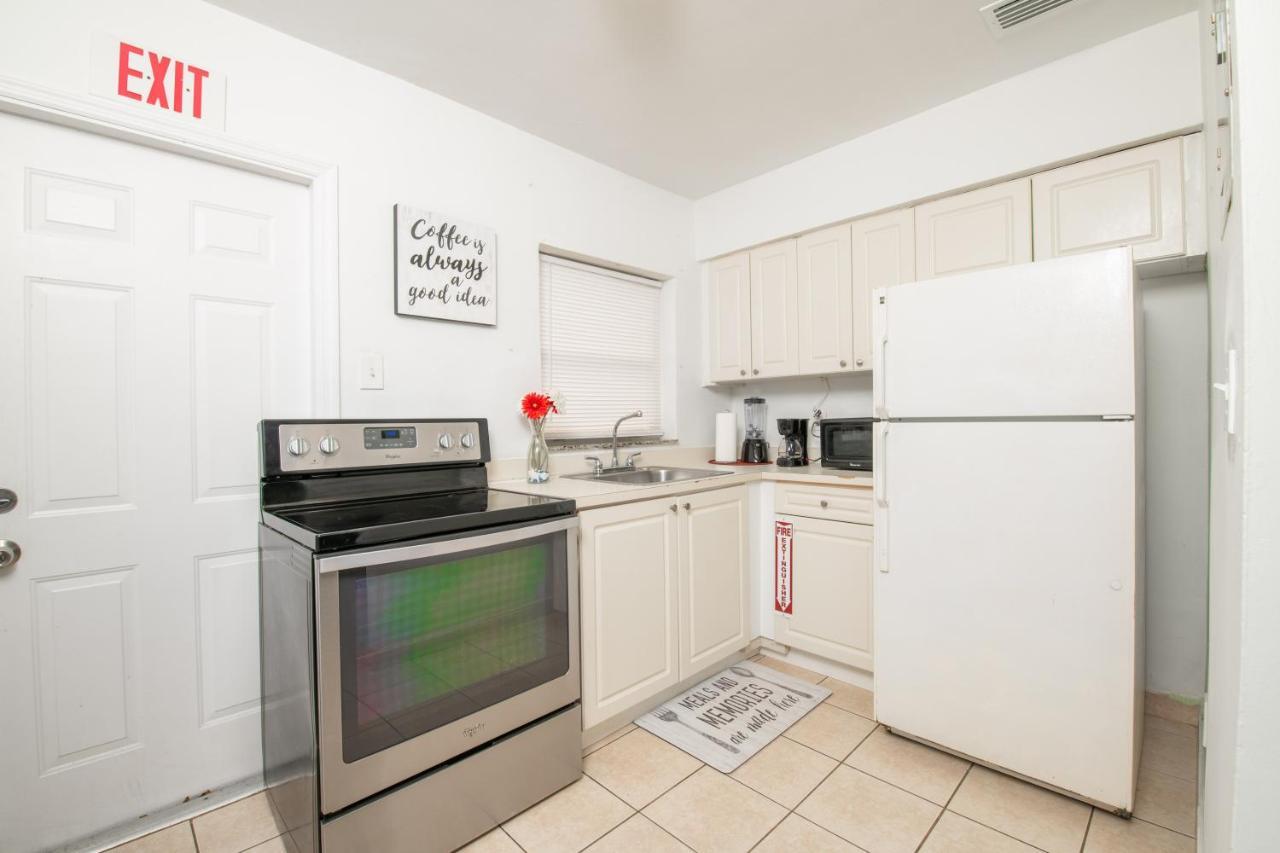 Hollywood Private Apartments エクステリア 写真