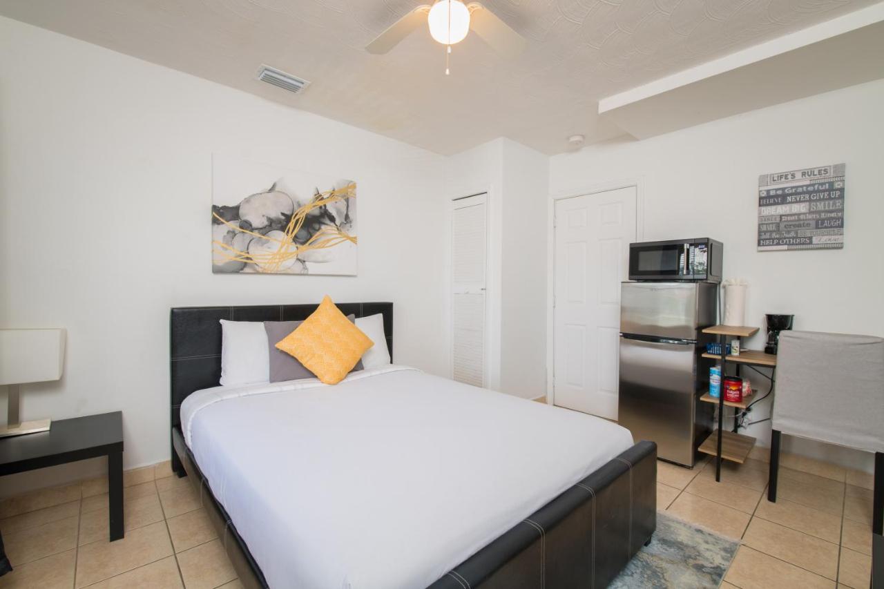 Hollywood Private Apartments エクステリア 写真