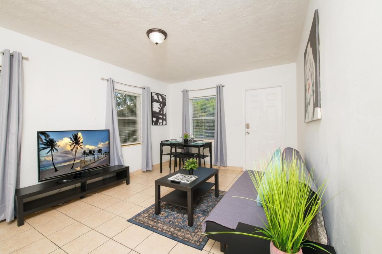 Hollywood Private Apartments エクステリア 写真