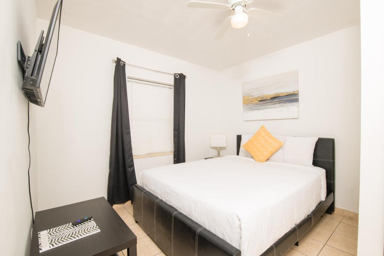 Hollywood Private Apartments エクステリア 写真